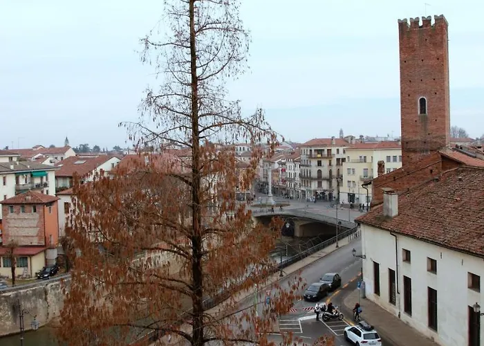 Guest House Ca\' Lou Al Teatro